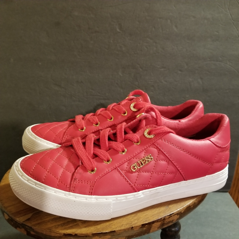Y2k Guess Quilted Faux Leather  Gold Accents Designer Sneakers 9 M